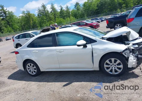 2020 Toyota Corolla Le z USA, uszkodzony, nr VIN 5YFEPRAE0LP111822